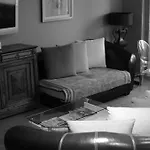 Pelletier Du Claux Apartment