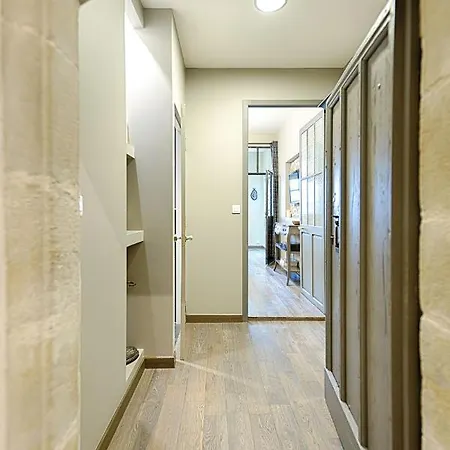 Pelletier Du Claux Apartment