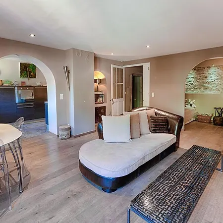 Pelletier Du Claux Апартаменти