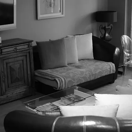 Pelletier Du Claux Апартаменти