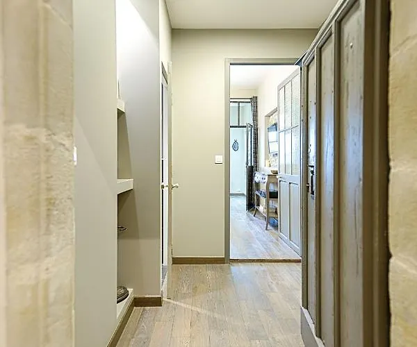 Pelletier Du Claux Apartment